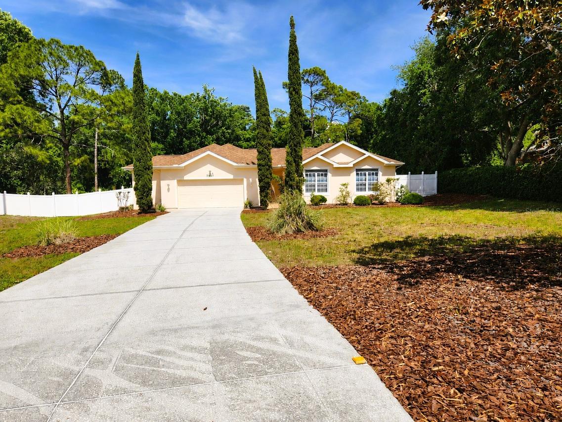 7517 Jomel Dr., Weeki Wachee, FL 34607