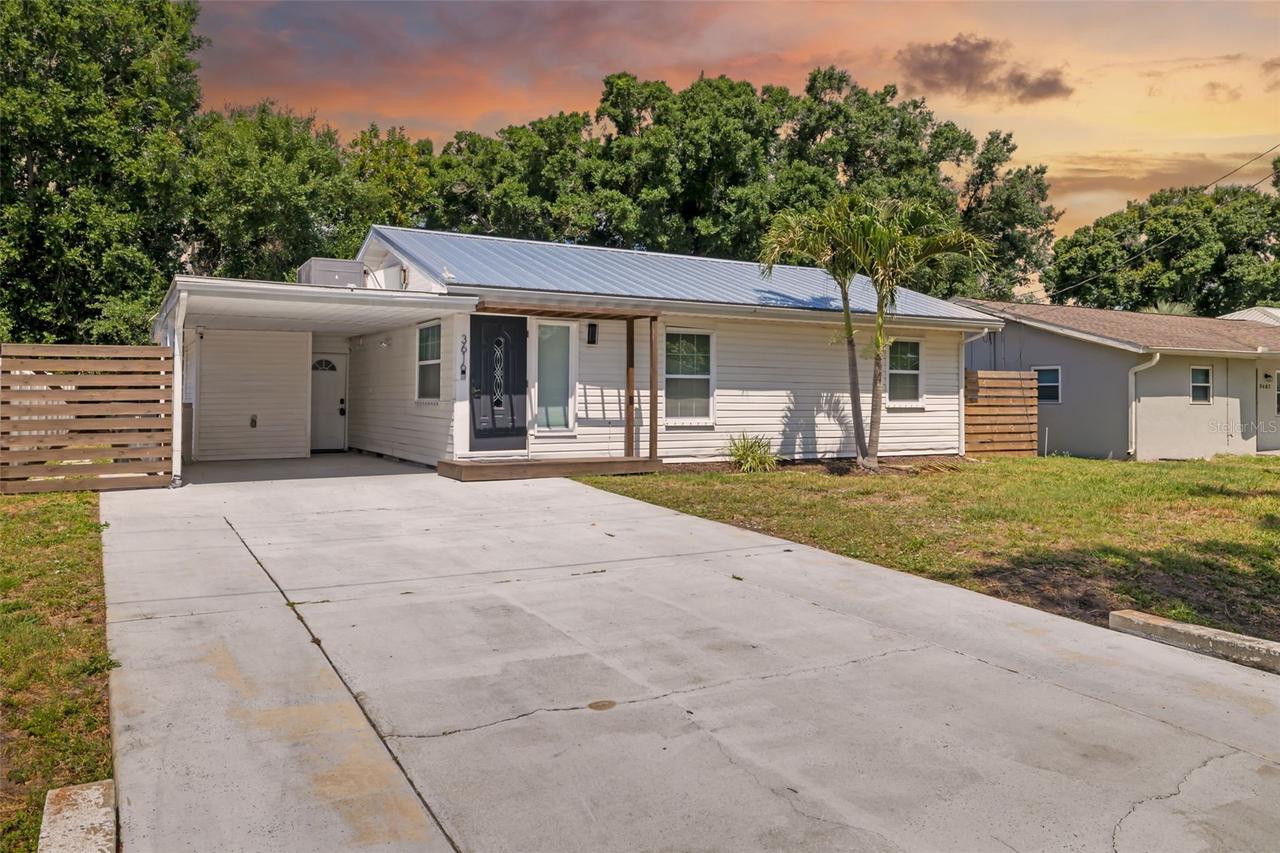 3616 Stardust Pl., Sarasota, FL 34232