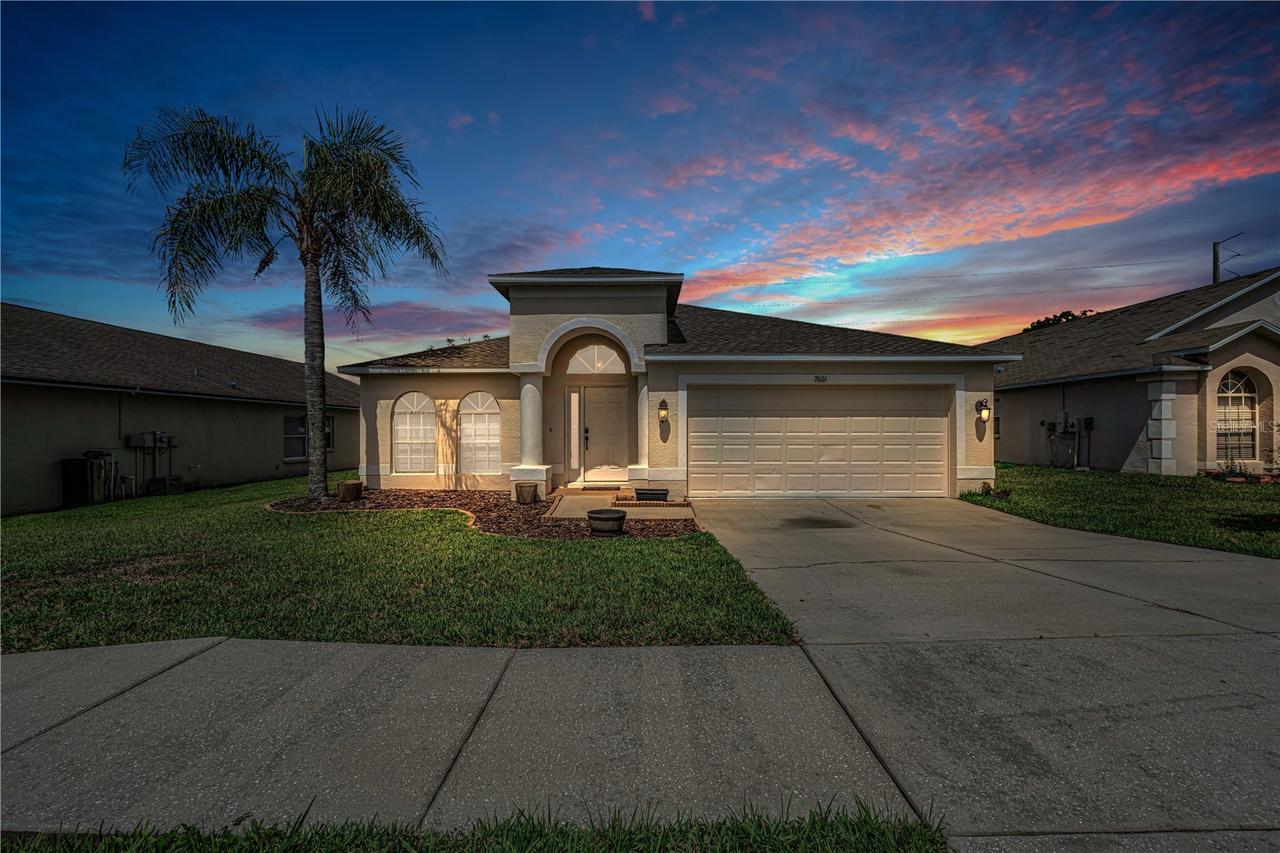 7601 Merchantville Cir., Zephyrhills, FL 33540