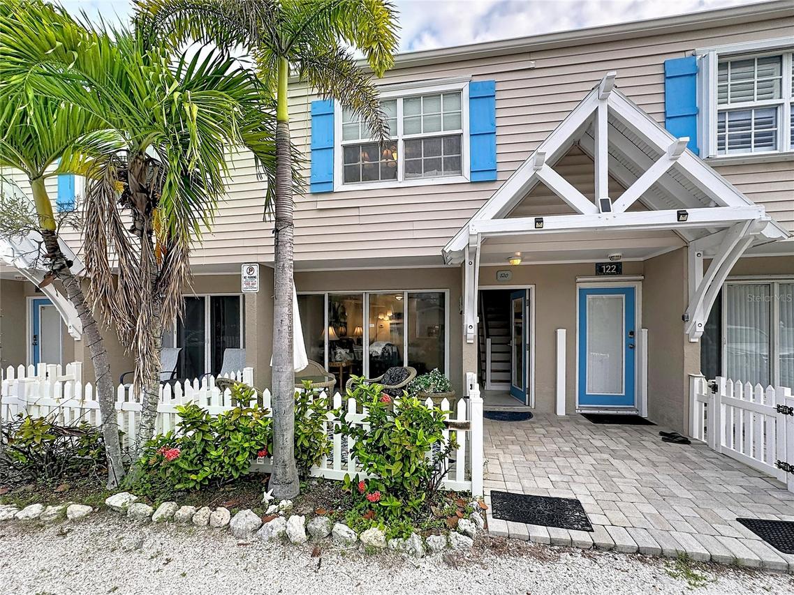 120 52nd St., Holmes Beach, FL 34217