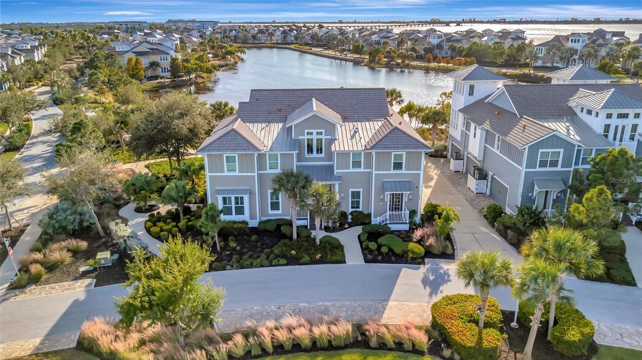 246 Sapphire Lake Dr. #201, Bradenton, FL 34209
