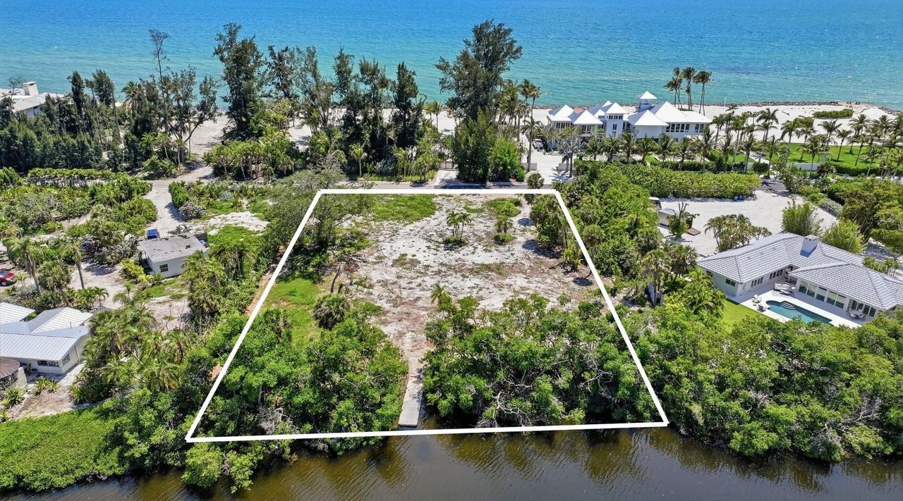 7723 Sanderling Rd., Sarasota, FL 34242