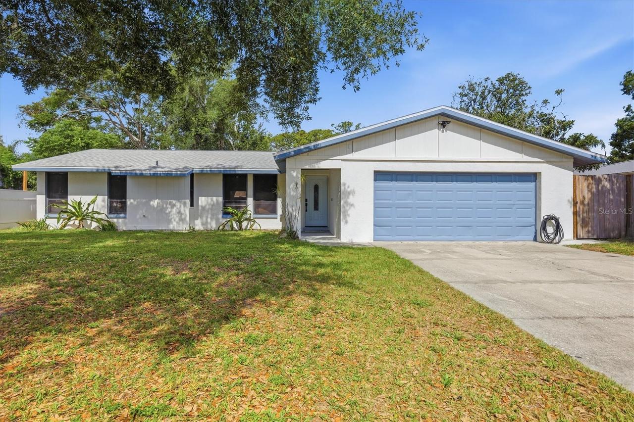 4913 Almanza Ave., Sarasota, FL 34235