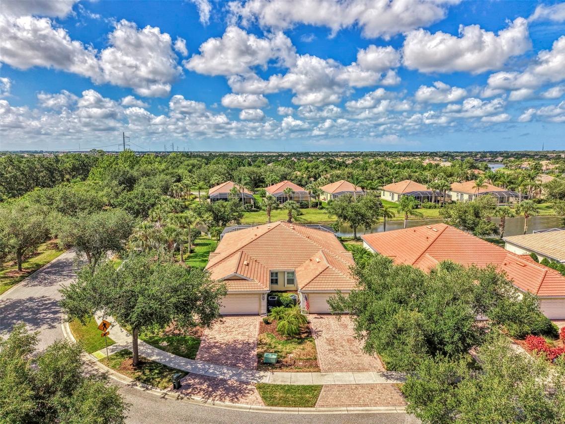 6099 Benevento Dr., Sarasota, FL 34238