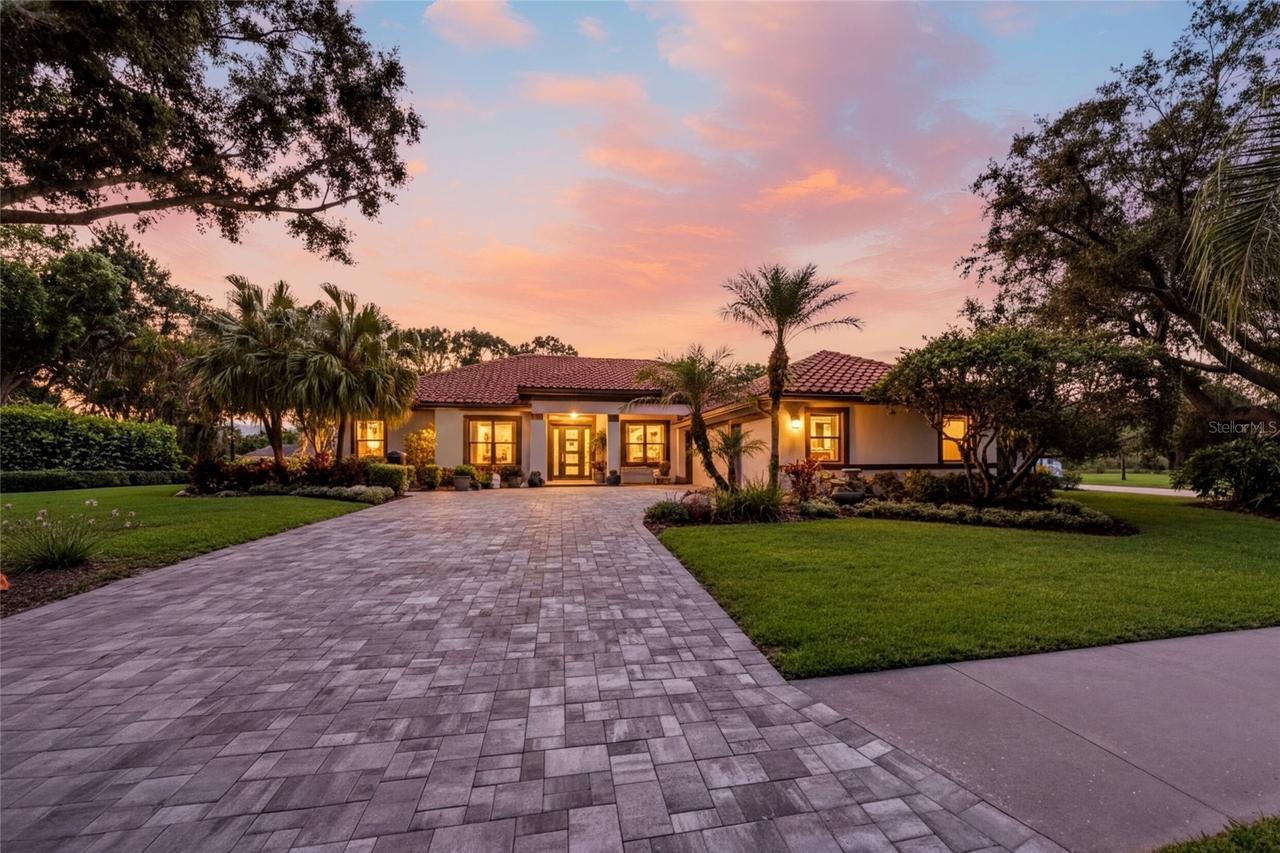 8331 Misty Lake Cir., Sarasota, FL 34241