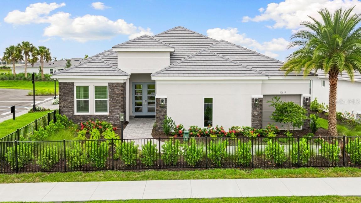 10614 Eclipse St., Sarasota, FL 34241