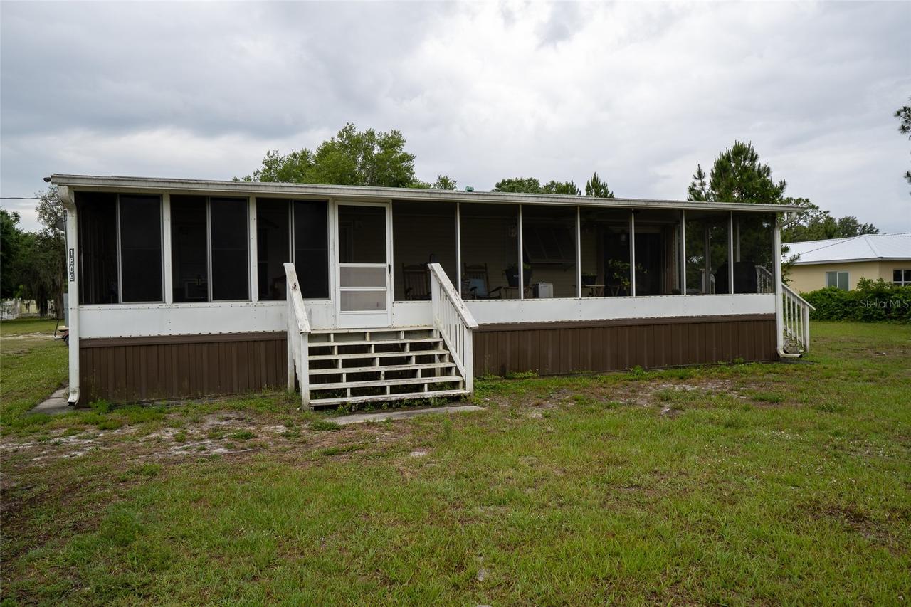 1809 E Holiday Dr., Lorida, FL 33857
