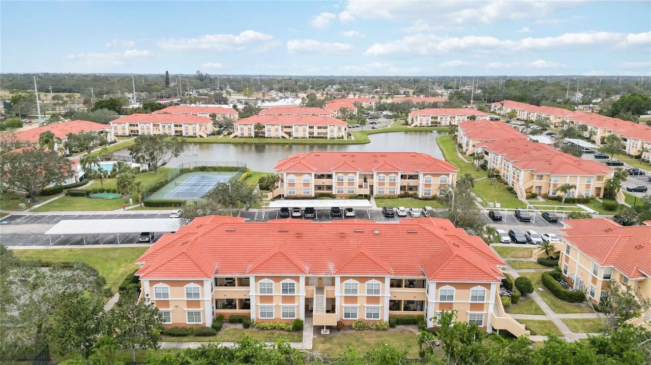 1000 Villagio Cir. #106, Sarasota, FL 34237
