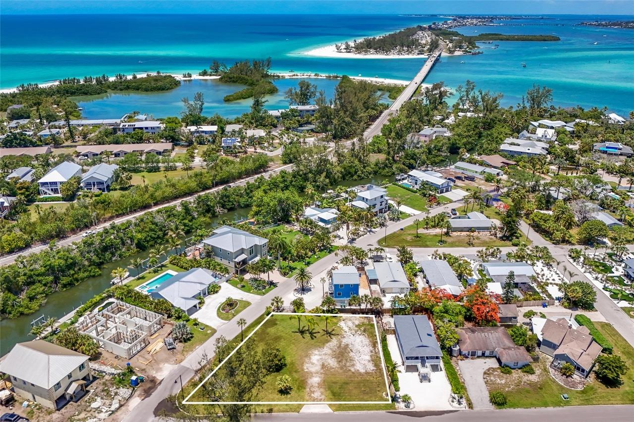 591 Russell St., Longboat Key, FL 34228