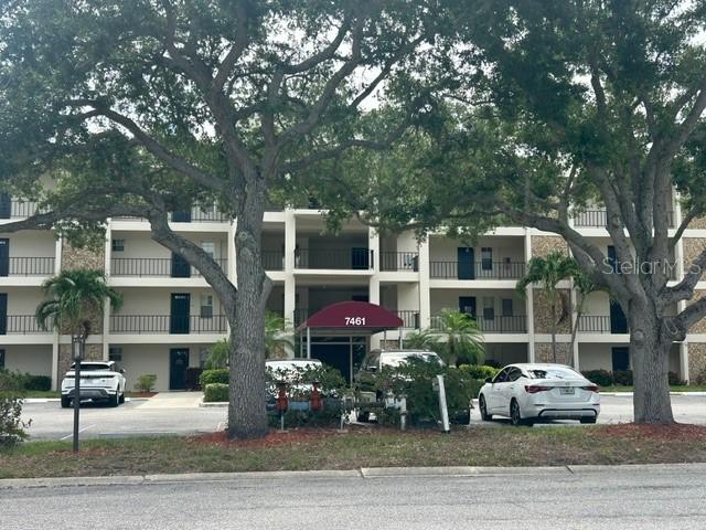 7461 W Country Club Dr. #402, Sarasota, FL 34243