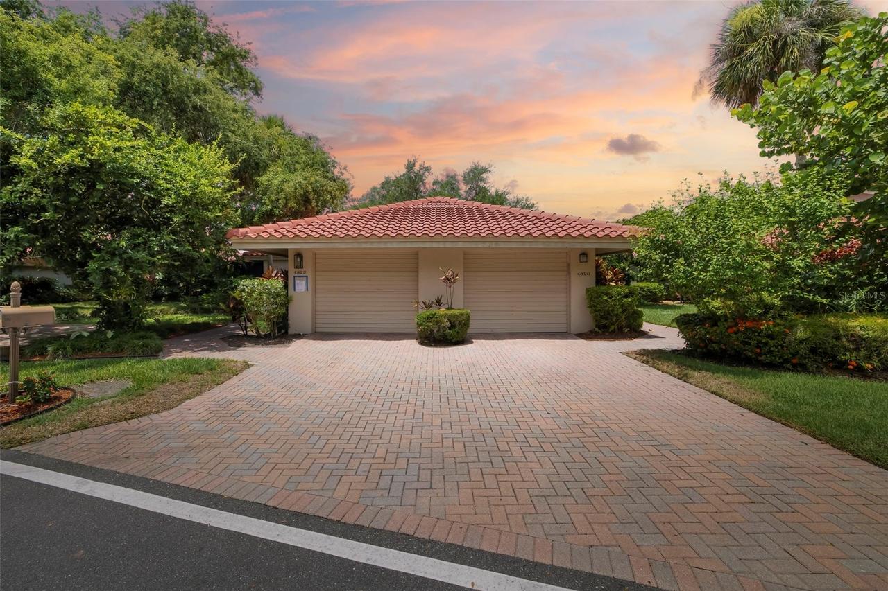 4820 Kestral Park Cir. #18, Sarasota, FL 34231