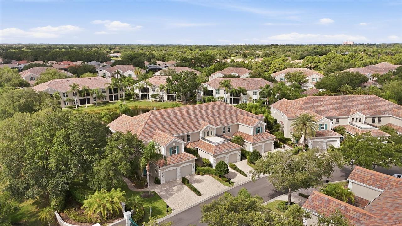 5290 Descanso Ct. #201B19, Sarasota, FL 34238