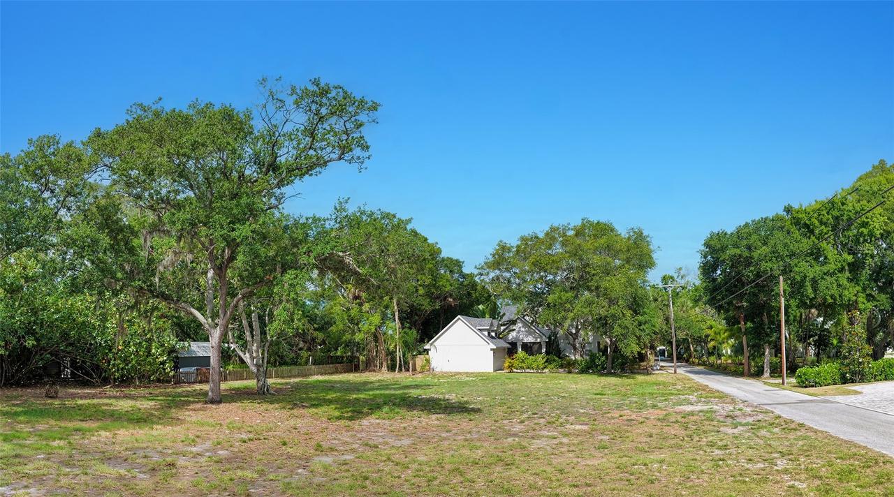 4123 Turks Cap Pl., Sarasota, FL 34234