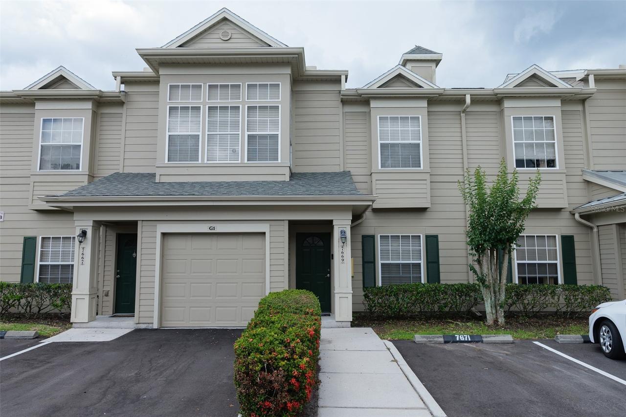 7669 Plantation Cir., Bradenton, FL 34201
