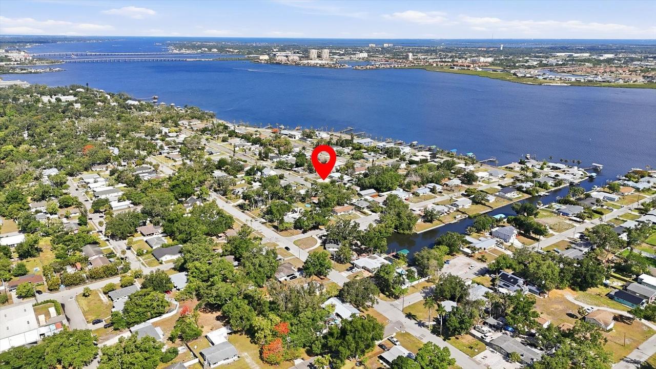 101 20th St., Bradenton, FL 34208