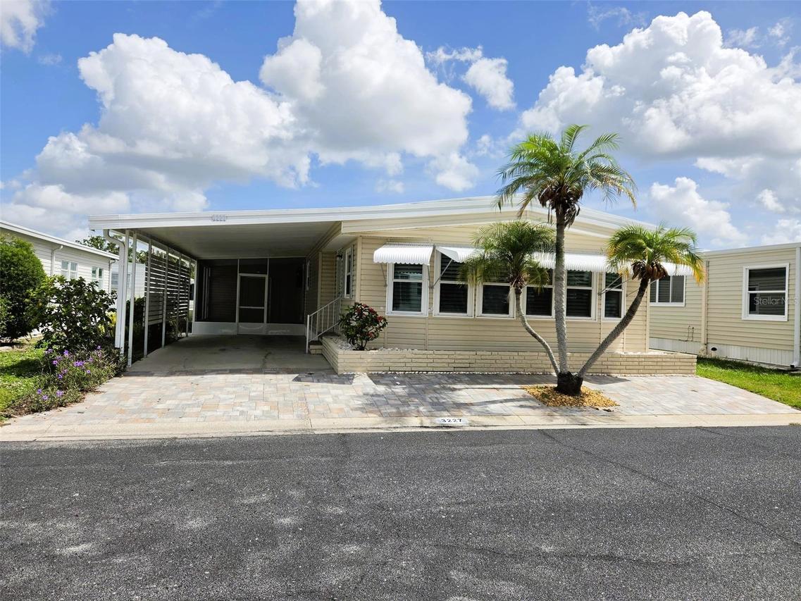 3227 Bayberry Ter., Sarasota, FL 34237