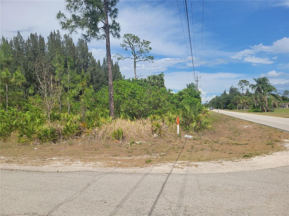 2601 E 10th St., Lehigh Acres, FL 33936