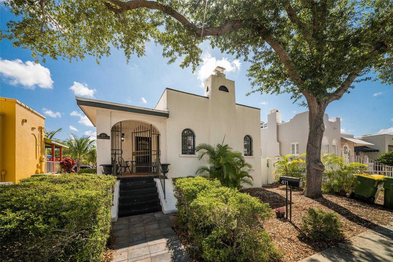 411 Burns Court, Sarasota, FL 34236