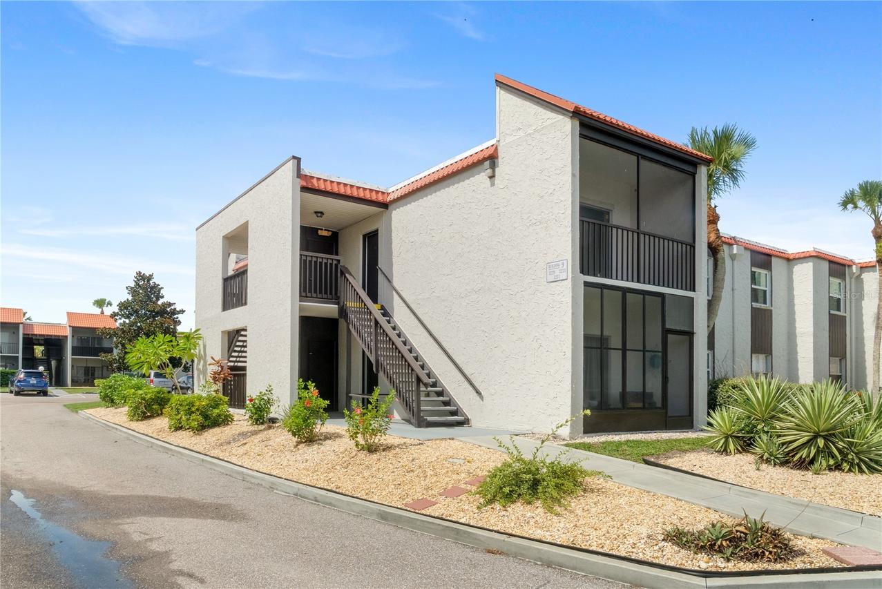 3229 Beneva Rd. #203, Sarasota, FL 34232