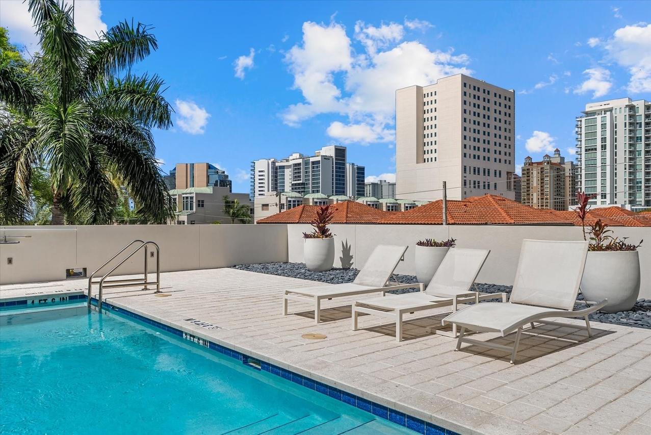 332 Cocoanut Ave. #302, Sarasota, FL 34236