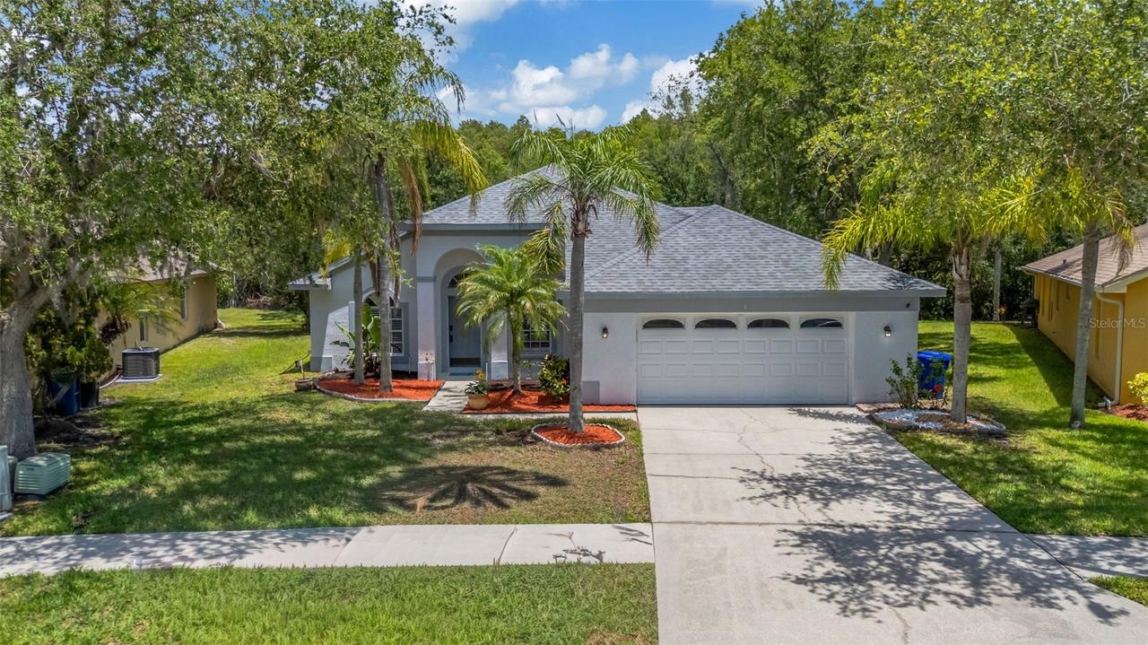 368 Tavernier Cir., Oldsmar, FL 34677