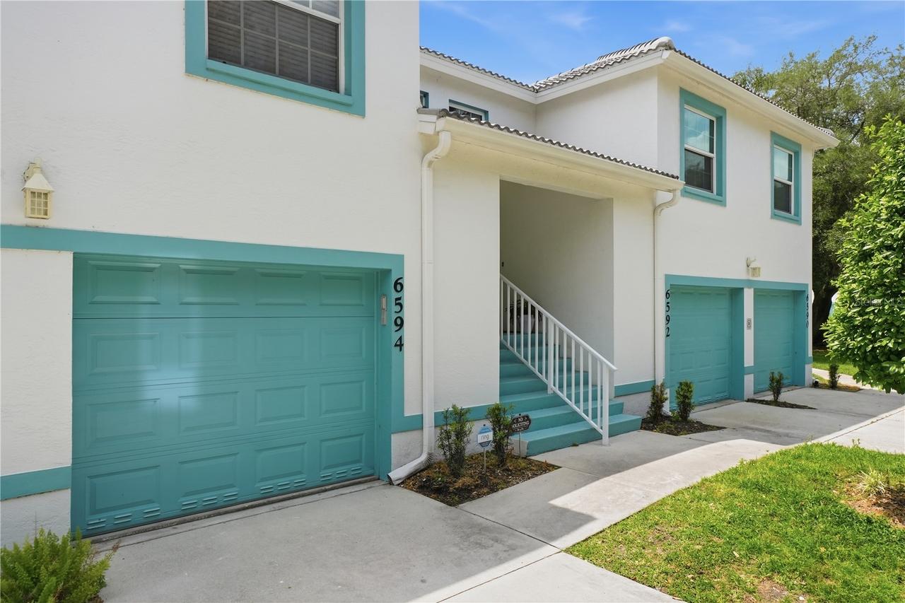 6594 Fairway Gardens Dr., Bradenton, FL 34203