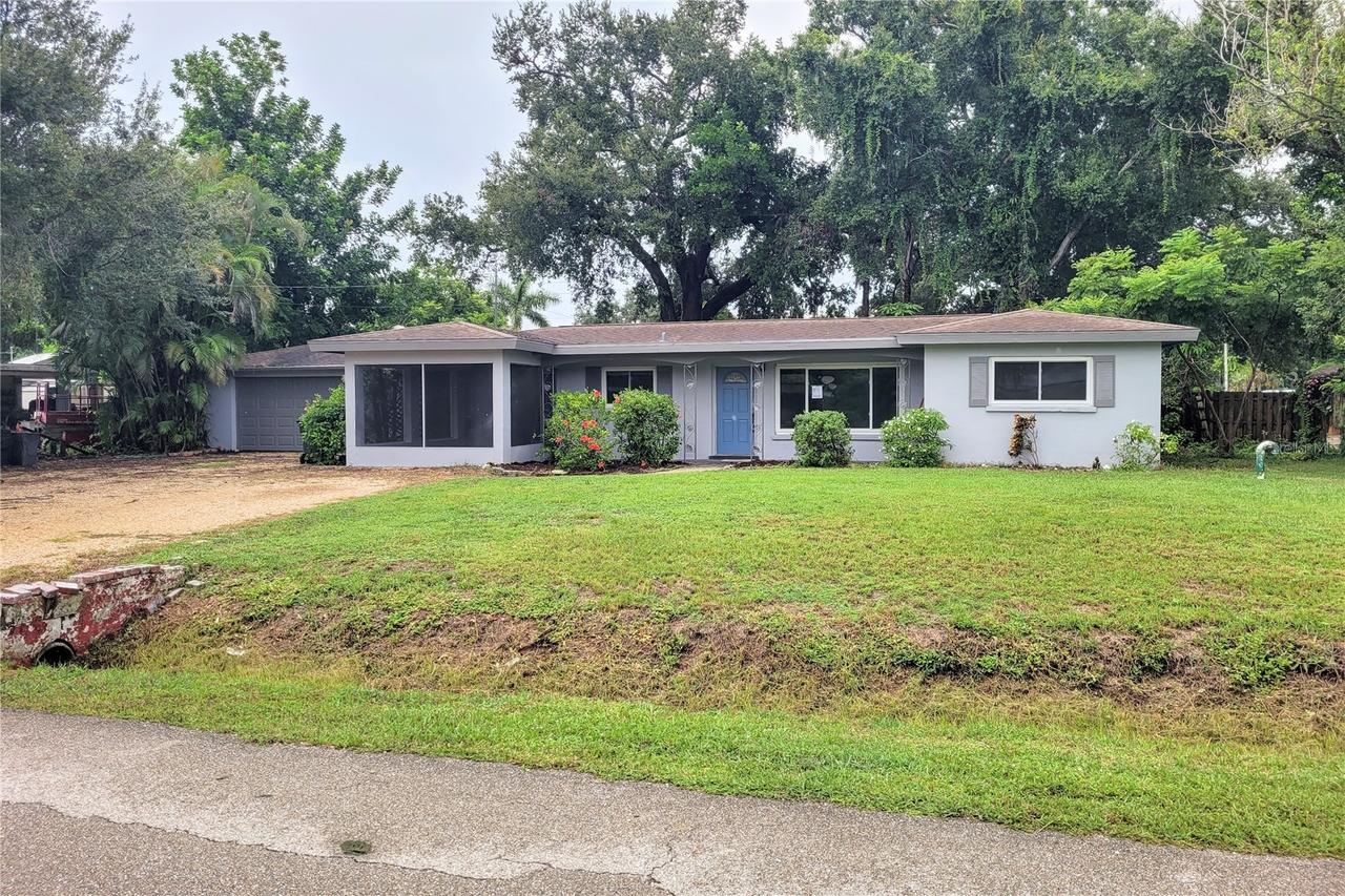 2928 Betty Dr., Sarasota, FL 34232