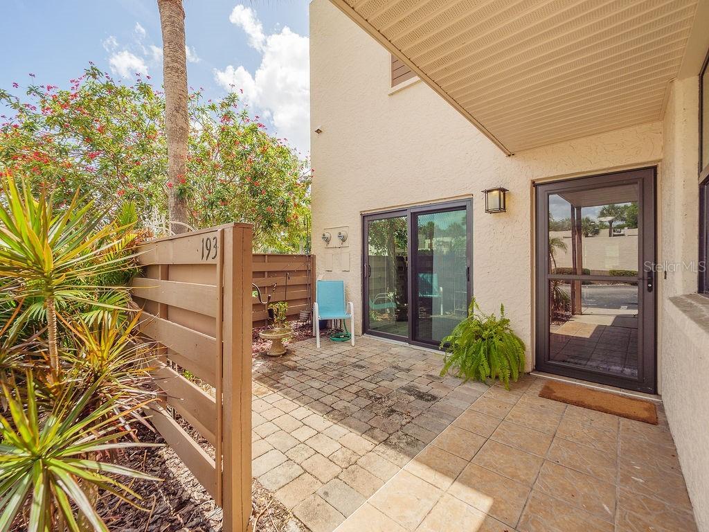 193 Pineneedle Dr., Bradenton, FL 34210