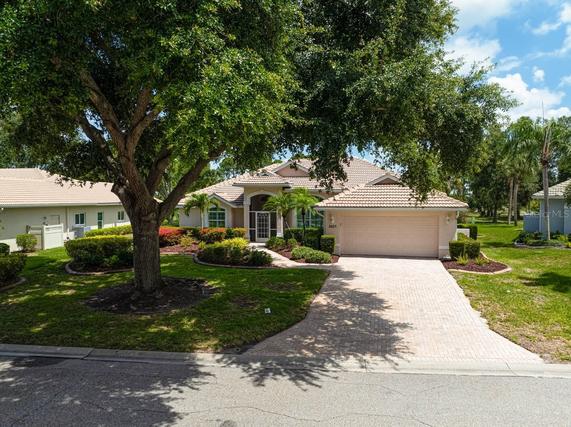 New Homes with In-ground Swimming Pools in Calusa Lakes: May 31st to June 6th