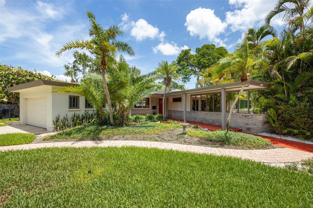 6311 Bahama Shores Dr., St Petersburg, FL 33705