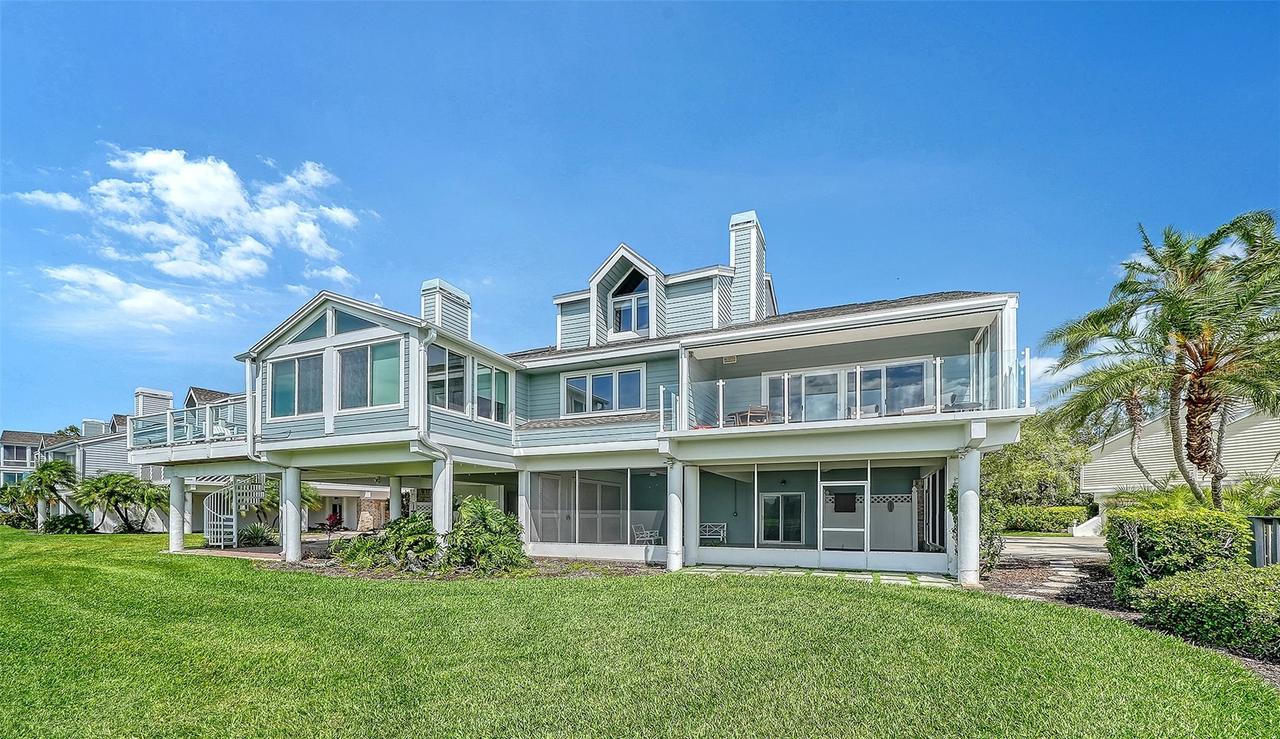 11 Tidy Island Blvd., Bradenton, FL 34210