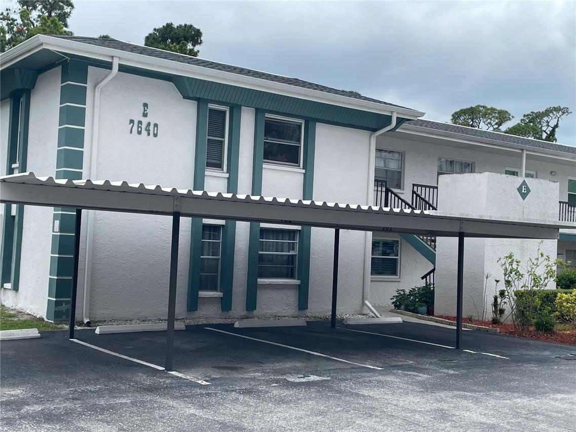 7640 92nd St. #101E, Seminole, FL 33777