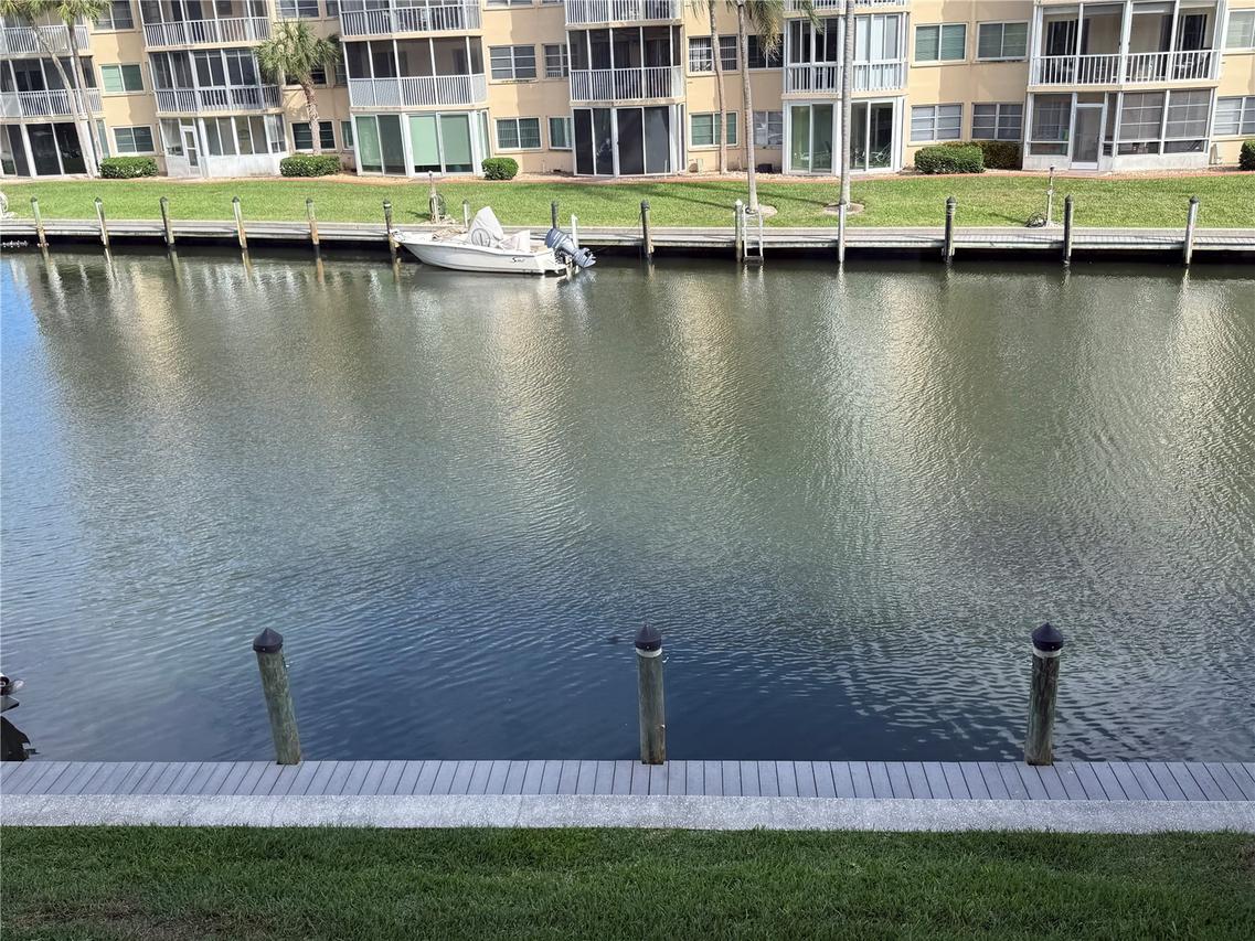 1250 N Portofino Dr. #202, Sarasota, FL 34242