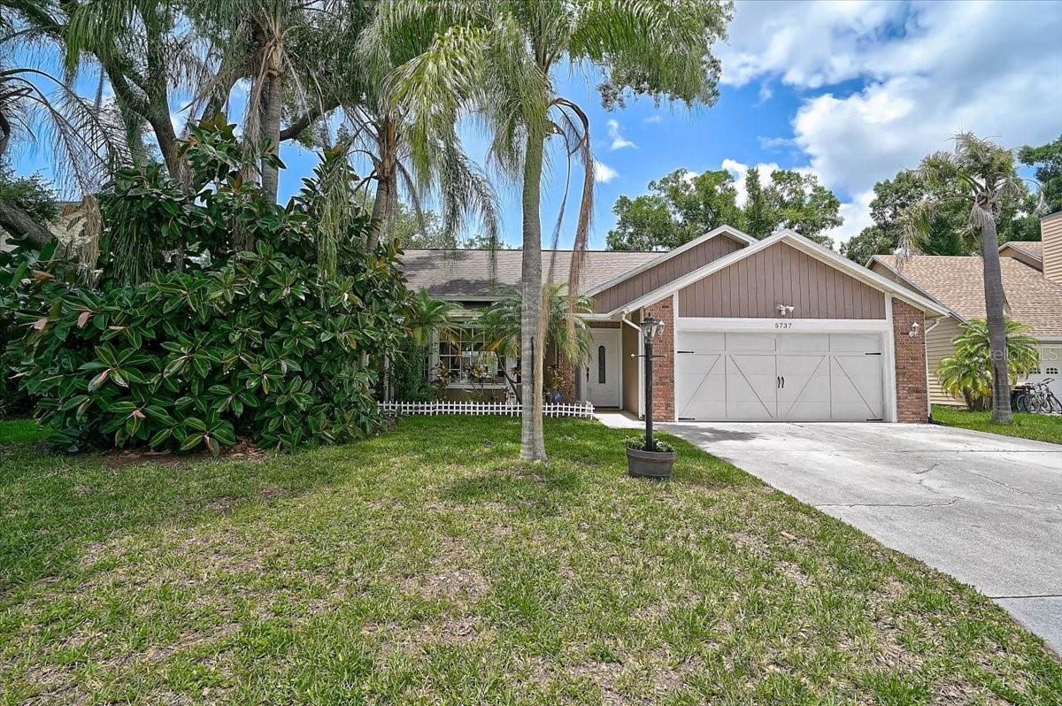 5737 Forester Lake Dr., Sarasota, FL 34243
