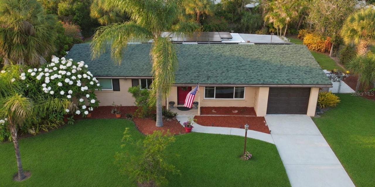2609 Darwin Ave., Sarasota, FL 34239