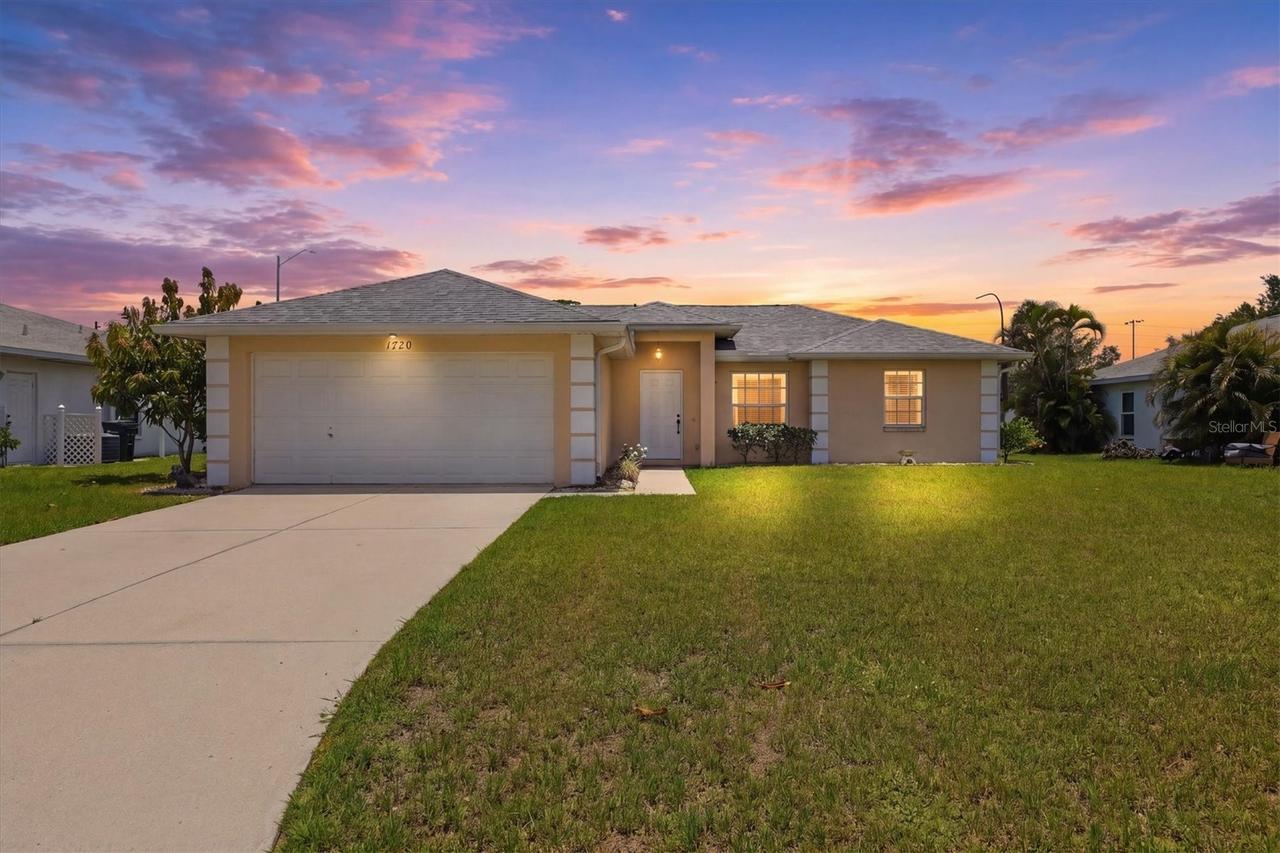 1720 Country Meadows Dr., Sarasota, FL 34235