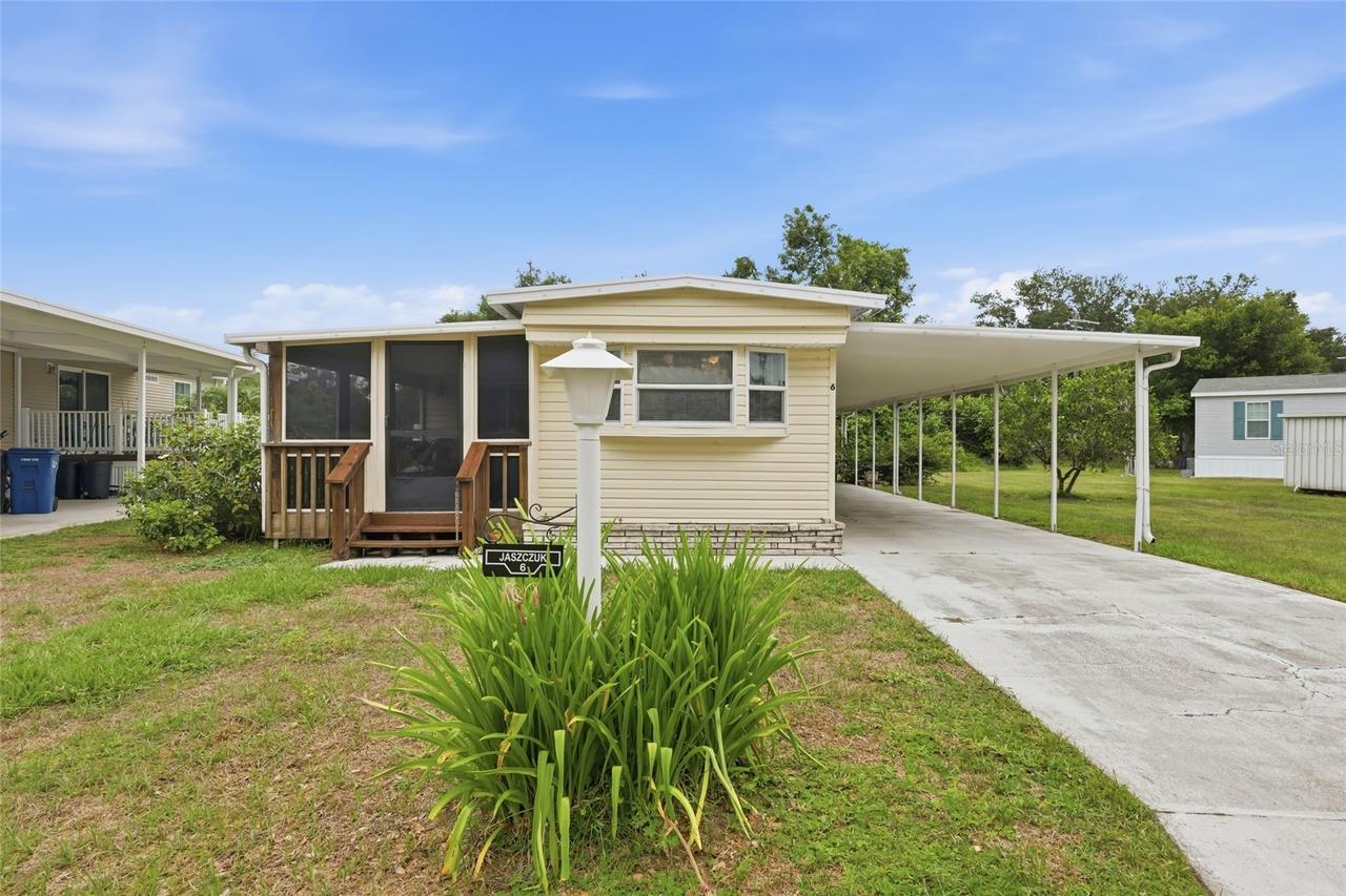 921 Faith Cir. #6, Bradenton, FL 34212