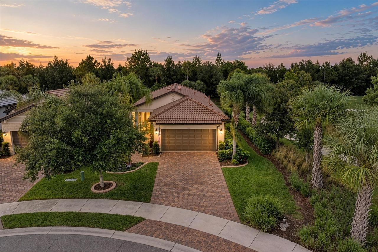 17002 Hampton Falls Ter., Bradenton, FL 34202