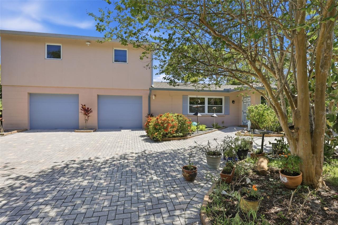 3036 Hyde Park St., Sarasota, FL 34239