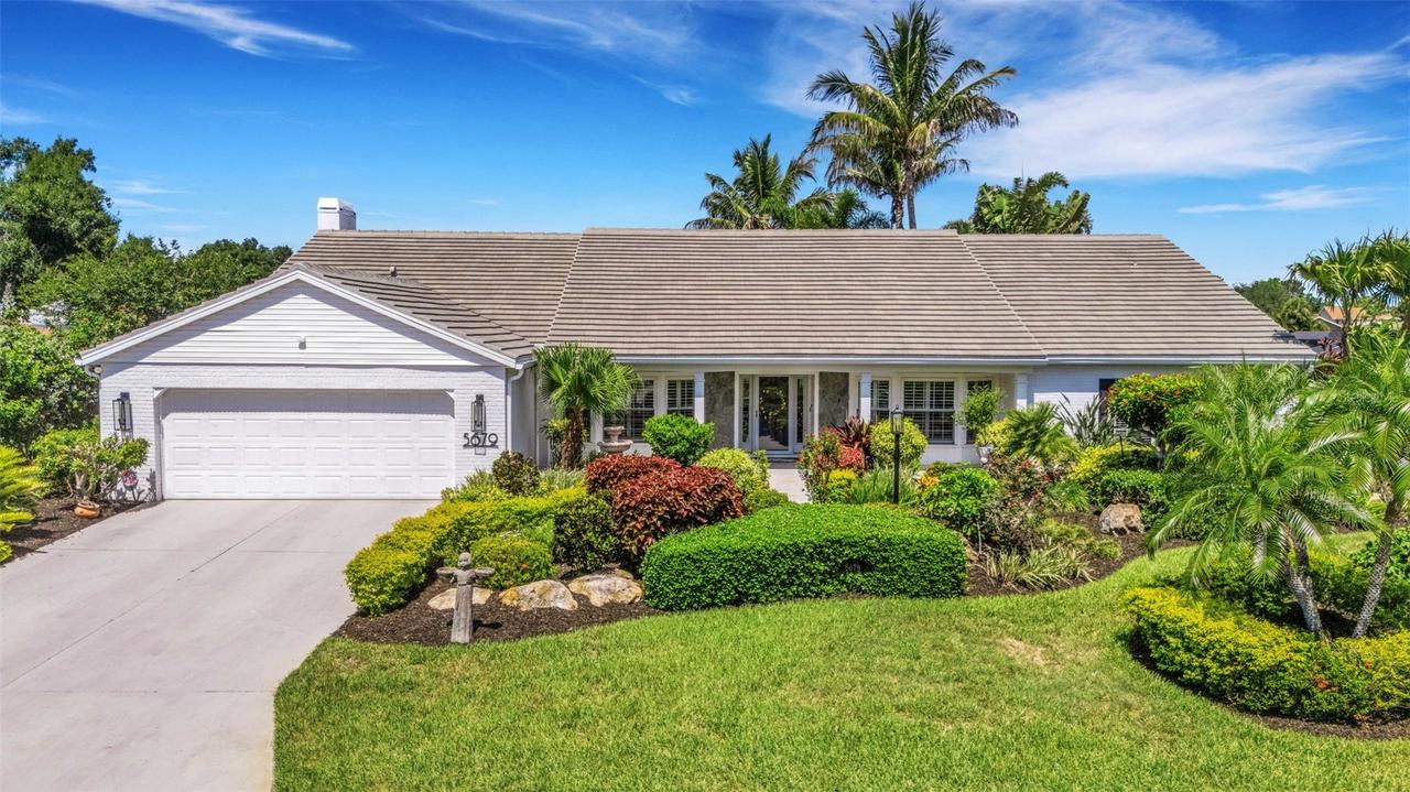 5679 Country Lakes Dr. #7, Sarasota, FL 34243
