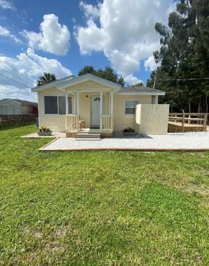 26022 Glasgow Ave., Punta Gorda, FL 33950
