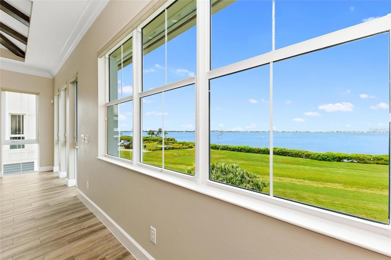 310 Compass Point Dr. #201, Bradenton, FL 34209