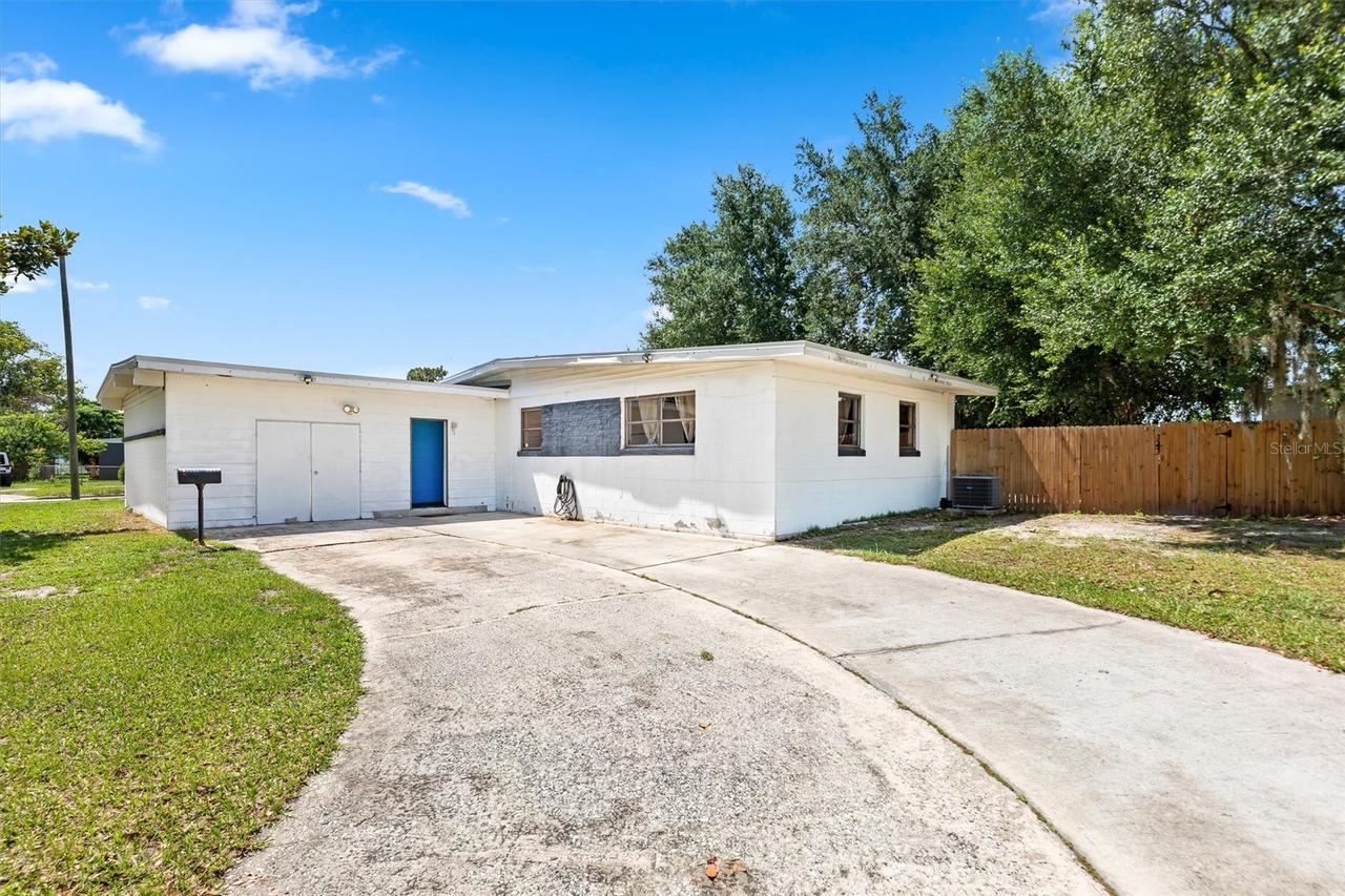 6301 Mackenzie St., Orlando, FL 32807
