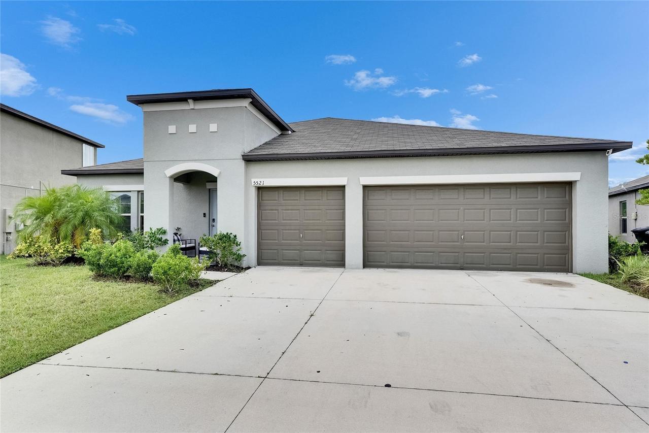 5521 Olano St., Palmetto, FL 34221