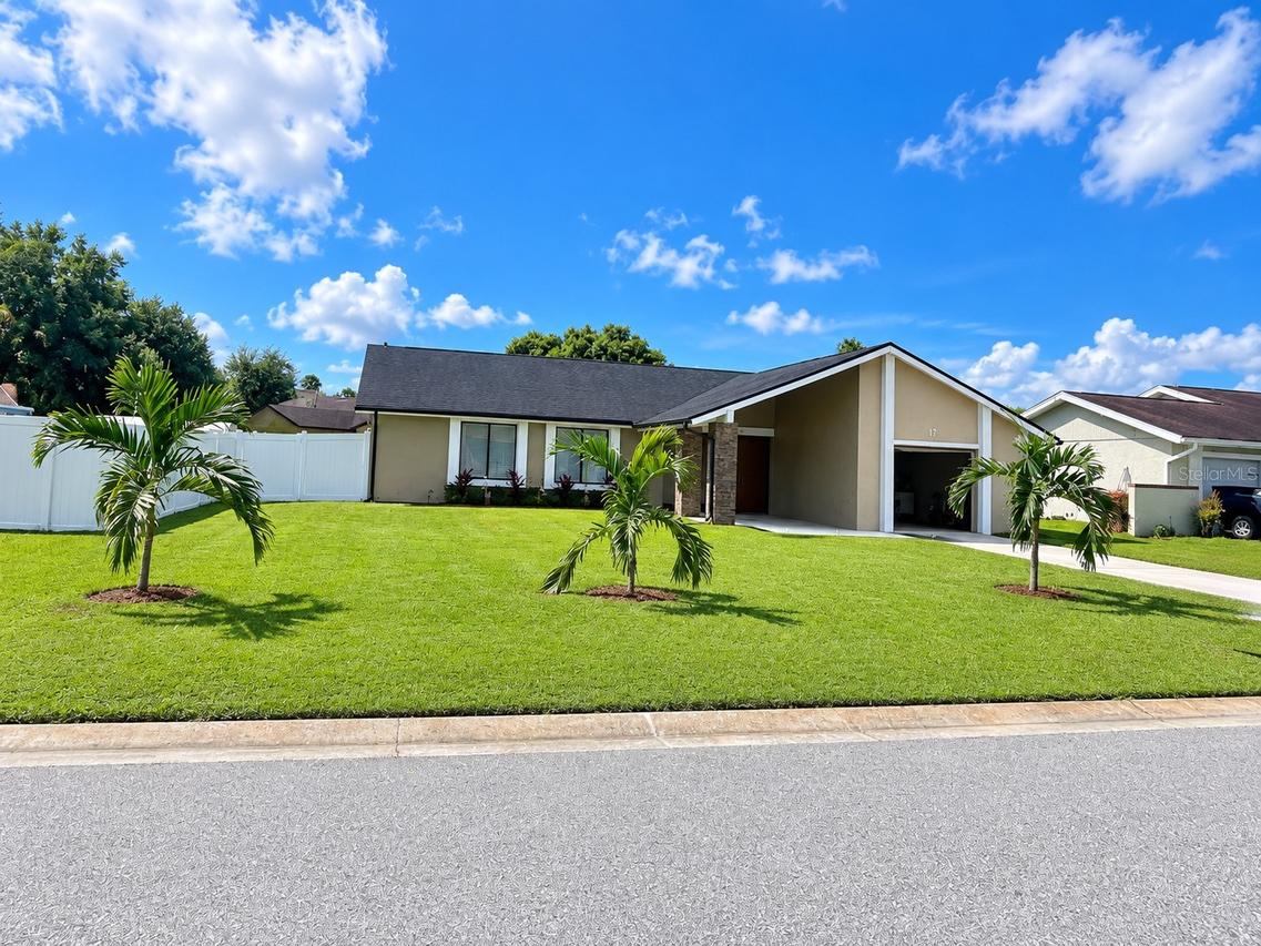 17 S Flag Dr., Kissimmee, FL 34759