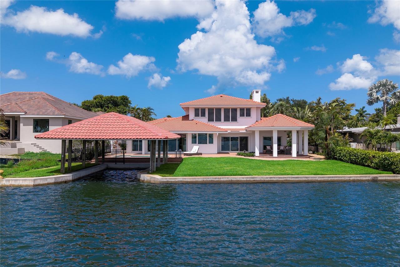 330 W Bay Dr., Venice, FL 34285