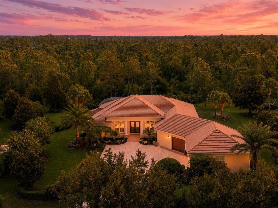 19452 Beacon Park Pl., Lakewood Ranch, FL 34202