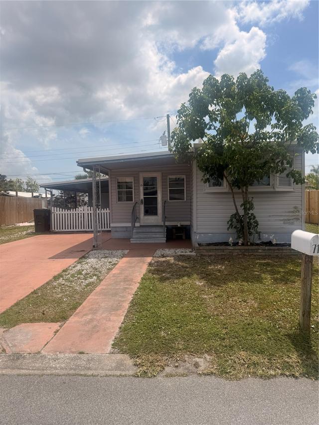 712 50th Avenue Dr., Bradenton, FL 34207