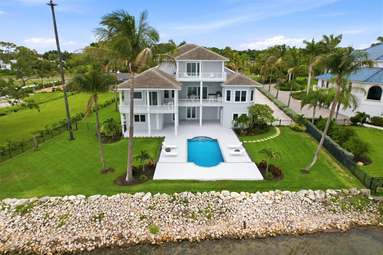 7524 Westmoreland Dr., Sarasota, FL 34243