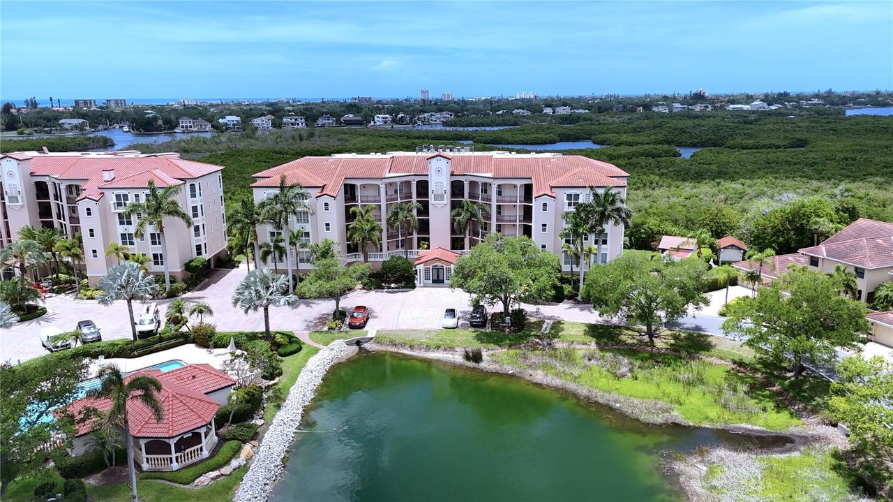 5420 Eagles Point Cir. #406, Sarasota, FL 34231